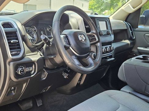 Used 2019 RAM 1500 Big Horn AWD/4WD image 2