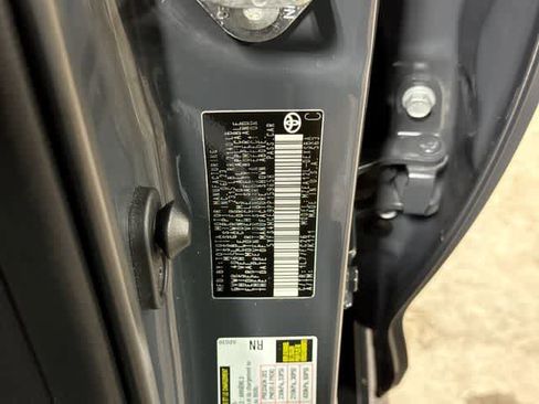 Used 2023 Toyota Corolla SE w/ Carpet Mat Package (TMS) FWD image 14
