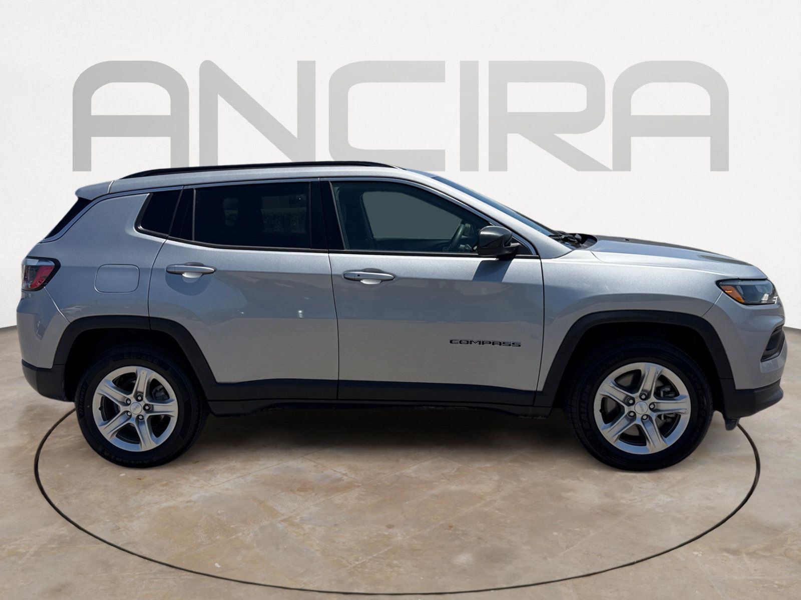 Used 2024 Jeep Compass Latitude AWD/4WD image 12