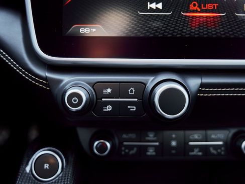 Used 2018 Ferrari GTC4Lusso T image 70