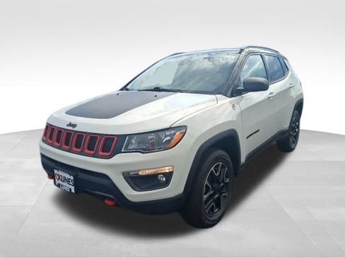 Used 2019 Jeep Compass Trailhawk w/ Cold Weather Group AWD/4WD image 10