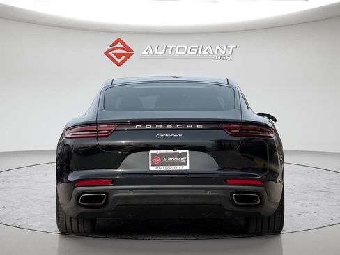 Used 2019 Porsche Panamera 4 image 9
