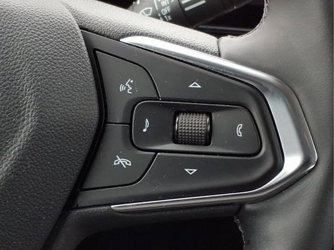 Used 2025 Chevrolet Trax LT w/ Driver Confidence Package image 27