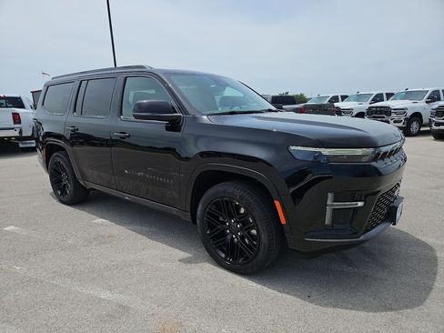 New 2026 Jeep Grand Wagoneer Limited AWD/4WD image 10