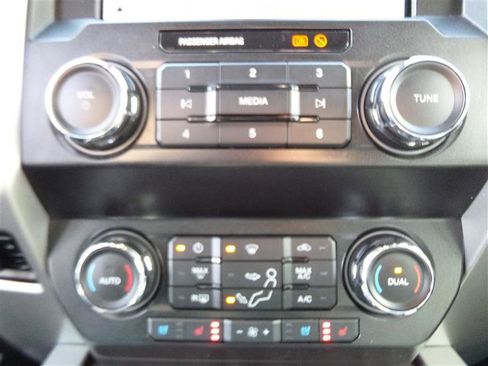 Used 2019 Ford F250 Lariat w/ Lariat Ultimate Package image 16