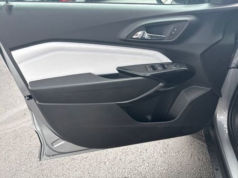 New 2026 Chevrolet Trax LT w/ Driver Confidence Package FWD image 12