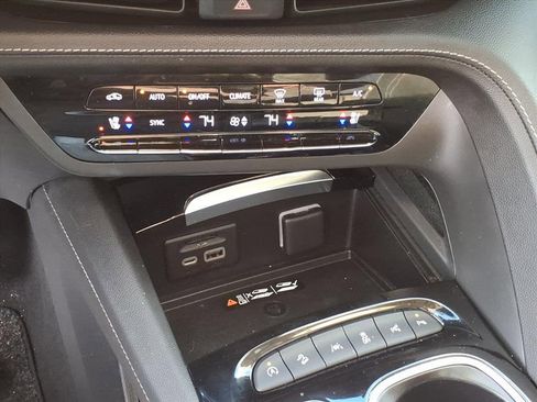 Certified 2023 Buick Envision Avenir image 20