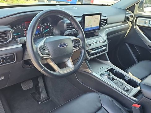 Certified 2023 Ford Explorer XLT w/ Equipment Group 202A AWD/4WD image 17
