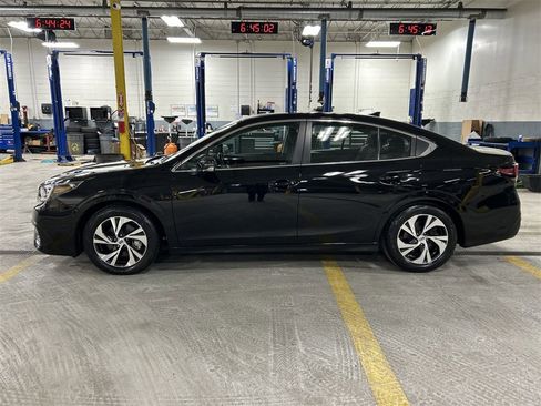 Used 2020 Subaru Legacy Premium image 5