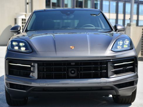Used 2026 Porsche Cayenne S image 6