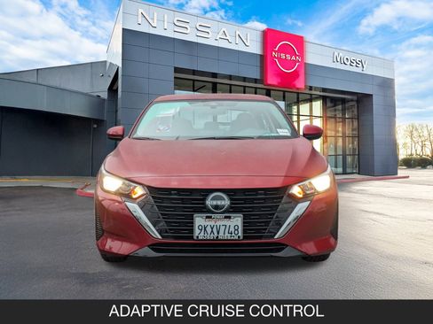 Used 2025 Nissan Sentra SV image 4