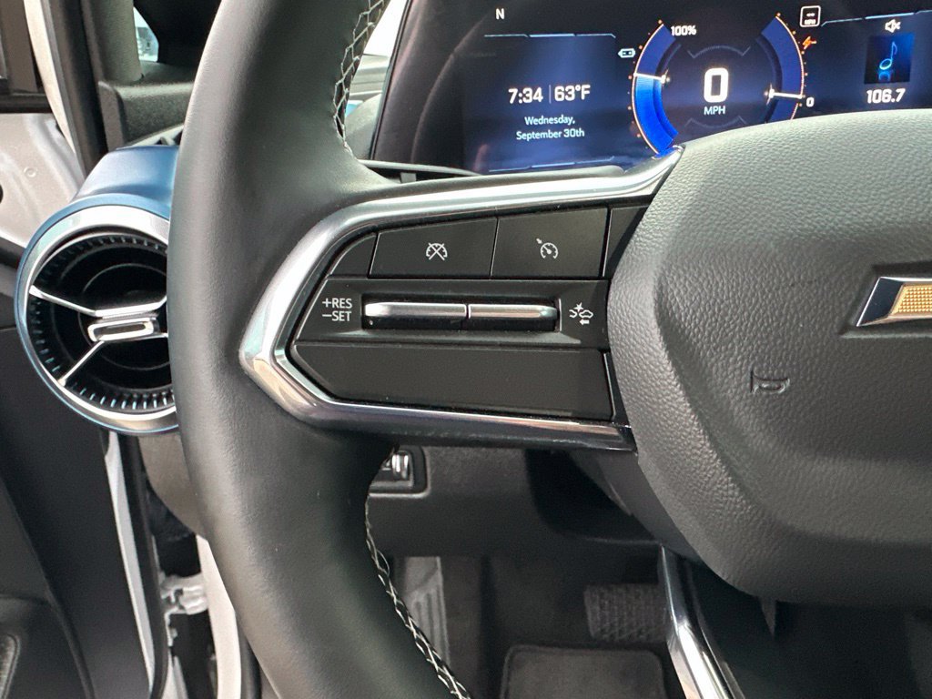 Certified 2024 Chevrolet Equinox EV LT AWD/4WD image 9