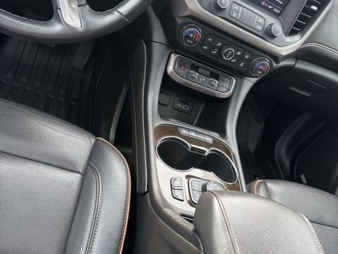 Used 2023 GMC Acadia AT4 w/ Technology Package image 29