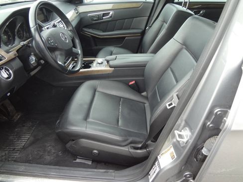 Used 2011 Mercedes-Benz E 350 4MATIC Sedan w/ Premium 1 Pkg image 18