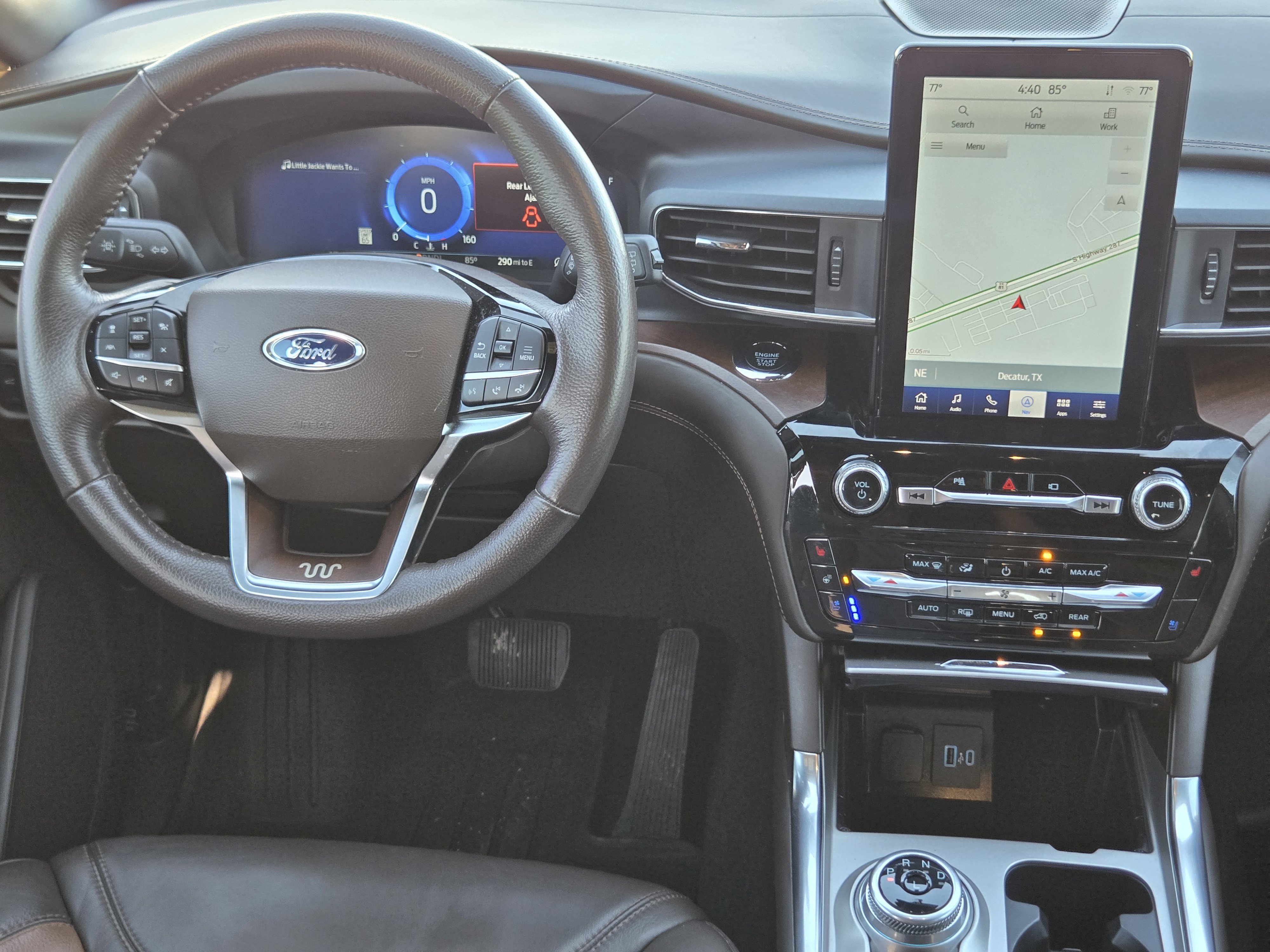 Certified 2023 Ford Explorer King Ranch w/ Technology Package AWD/4WD image 27