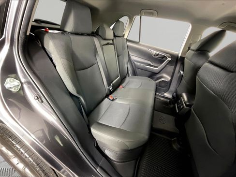 Used 2024 Toyota RAV4 LE AWD/4WD image 25