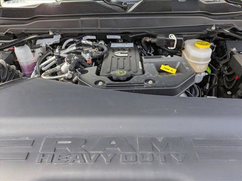 New 2025 RAM 2500 Limited AWD/4WD image 16