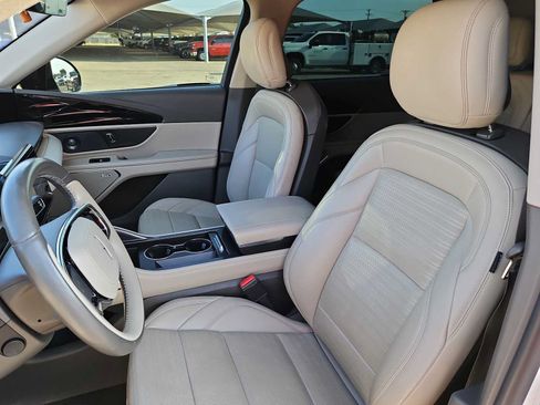Used 2024 Lincoln Nautilus Reserve w/ Equipment Group 202A AWD/4WD image 15
