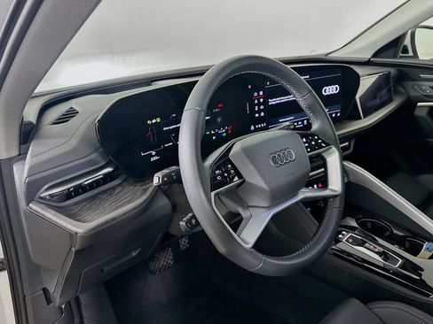 Used 2025 Audi Q5 Prestige AWD/4WD image 31