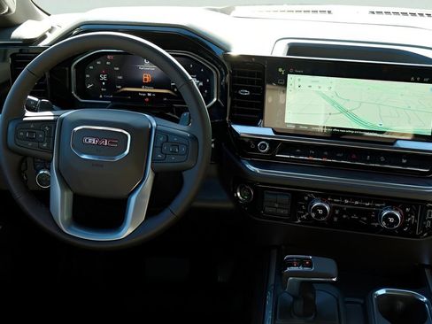 New 2026 GMC Sierra 1500 SLT image 25