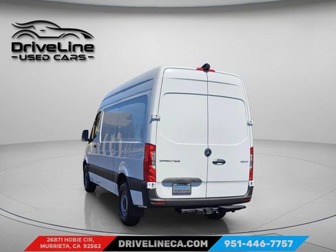 Used 2022 Mercedes-Benz Sprinter 2500 image 8