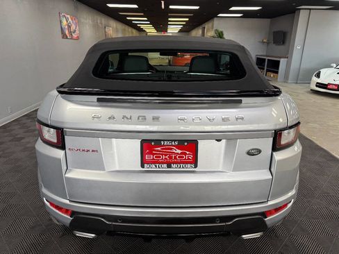 Used 2018 Land Rover Range Rover Evoque SE Dynamic image 20