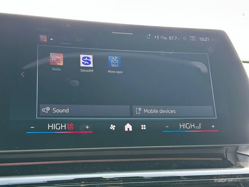 New 2026 BMW X1 xDrive28i w/ Technology Package AWD/4WD image 35