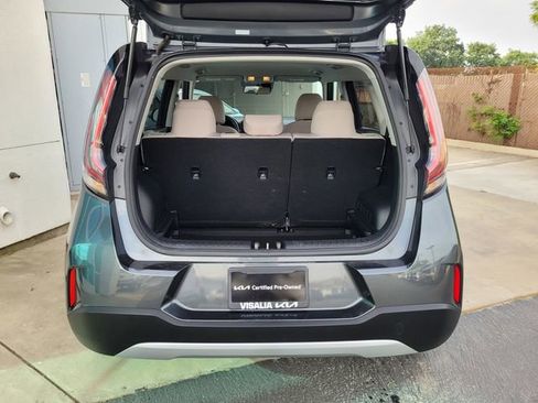 Certified 2025 Kia Soul LX w/ LX Technology Package image 28