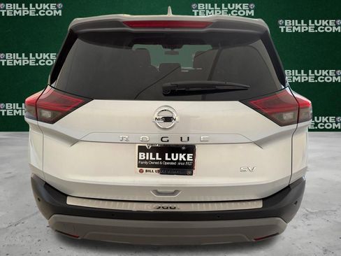 Used 2021 Nissan Rogue SV image 9