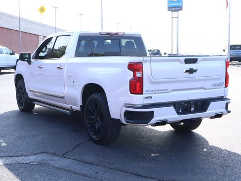 Used 2022 Chevrolet Silverado 1500 High Country w/ High Country Premium Package image 7