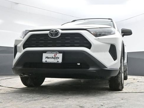 Used 2019 Toyota RAV4 LE image 34