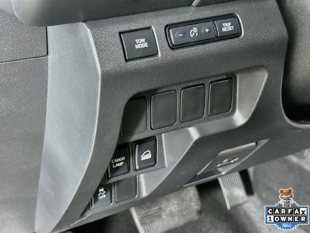 Used 2022 Nissan Frontier SV AWD/4WD image 15