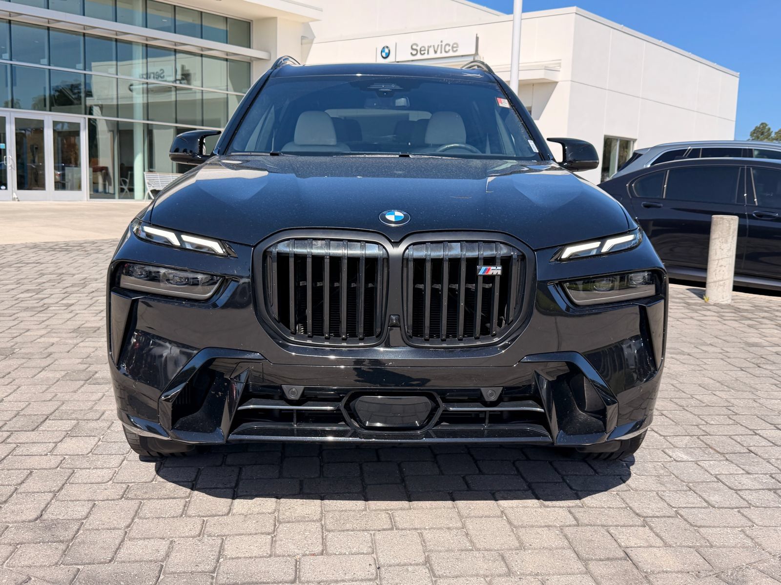 Used 2025 BMW X7 M60i AWD/4WD image 6