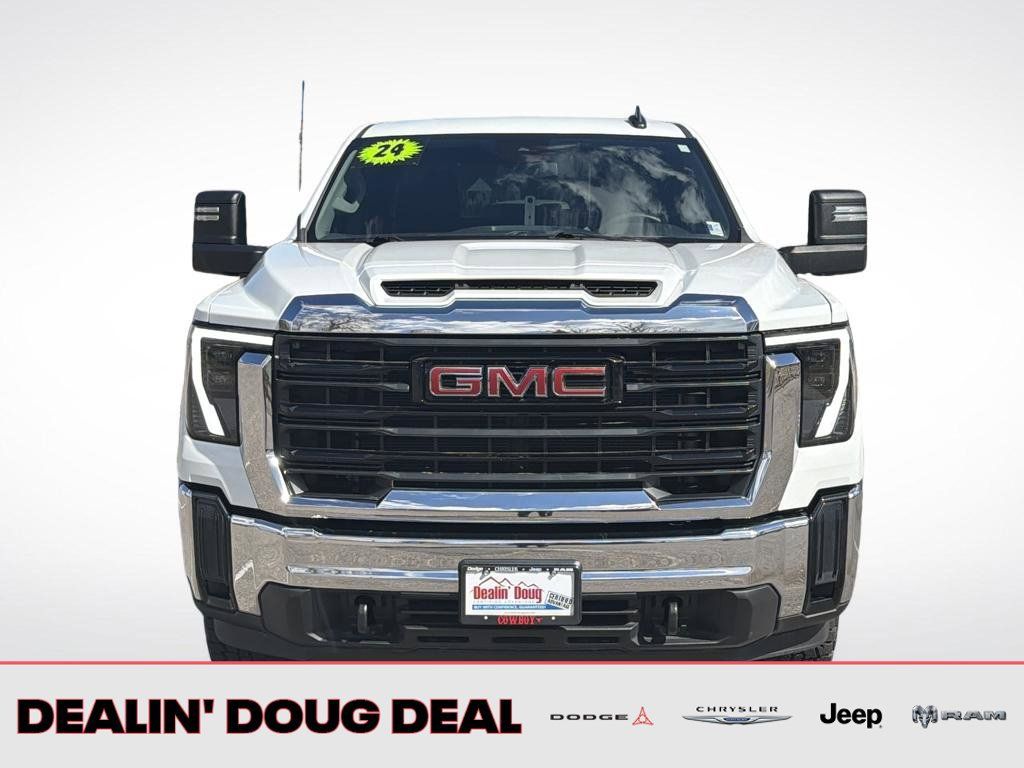Used 2024 GMC Sierra 2500 Pro w/ Convenience Package AWD/4WD image 9