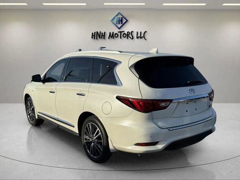 Used 2017 INFINITI QX60 FWD w/ Deluxe Technology Package image 3