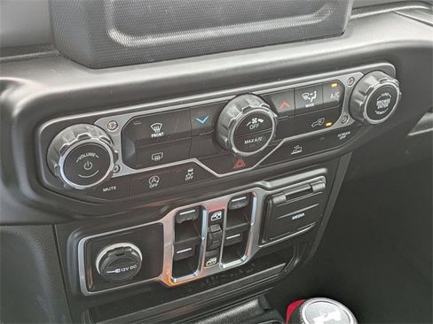 Used 2023 Jeep Wrangler Sport S image 19