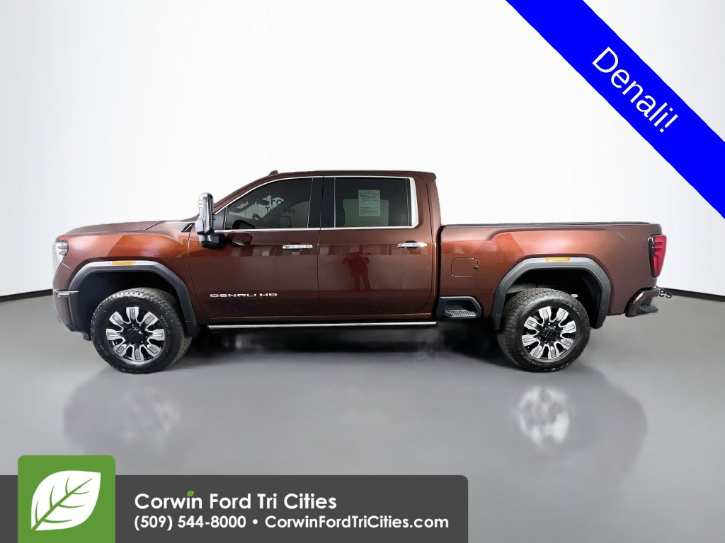 Used 2024 GMC Sierra 2500 Denali w/ Technology Package AWD/4WD image 5