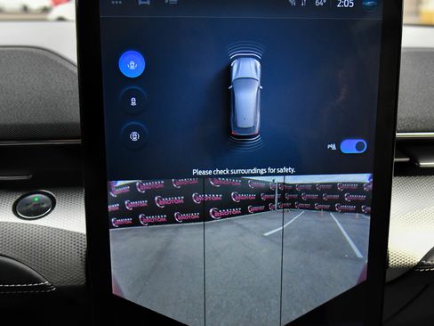 Used 2023 Ford Mustang Mach-E Select image 22