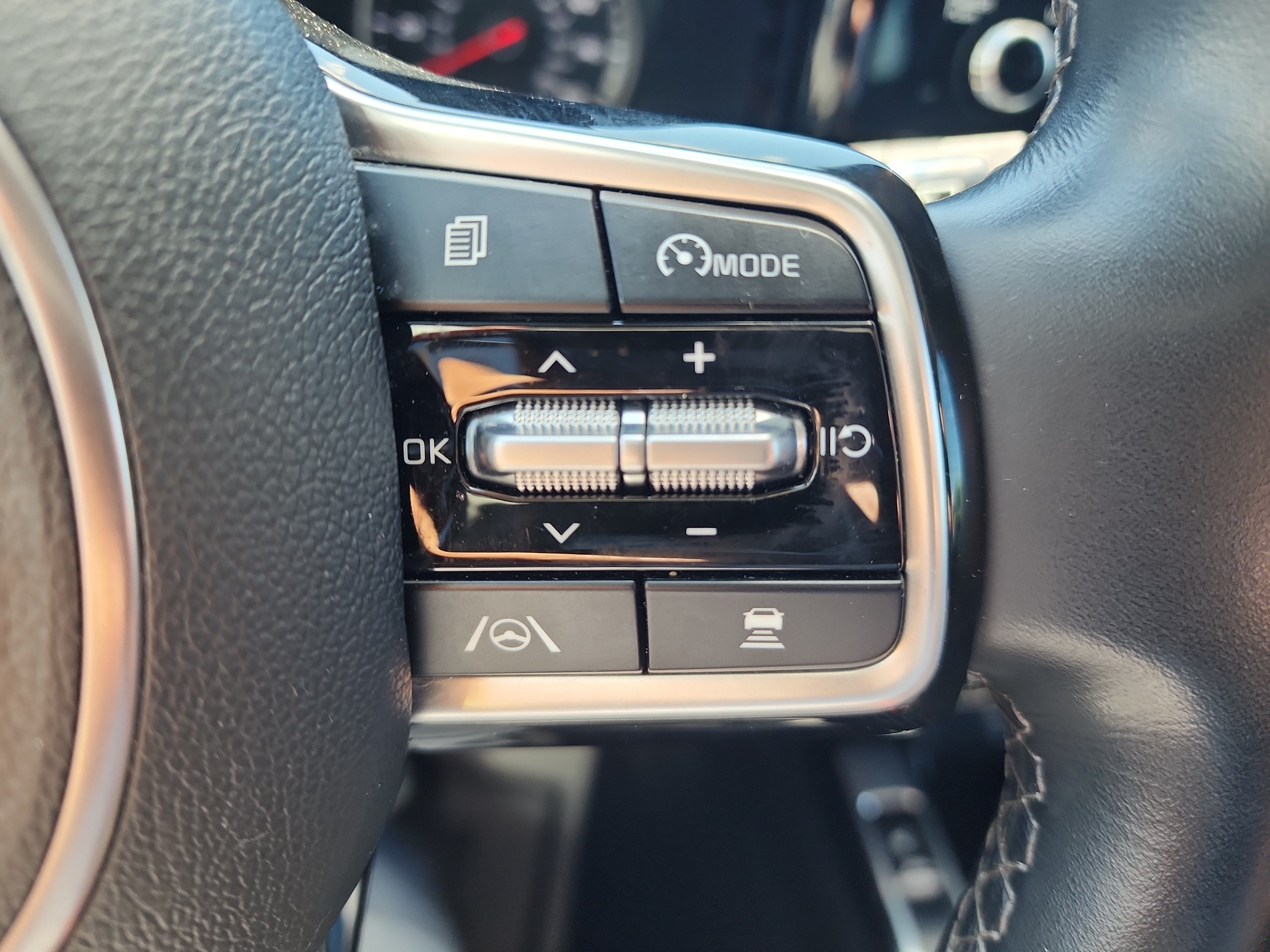 Used 2022 Kia Sorento SX AWD/4WD image 19