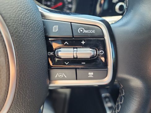 Used 2022 Kia Sorento SX AWD/4WD image 19