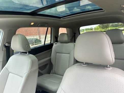 Used 2020 Volkswagen Atlas SEL image 12