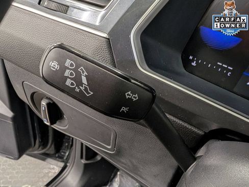 Used 2023 Volkswagen Tiguan SE AWD/4WD image 21