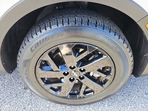 Used 2022 Kia Sorento S image 12