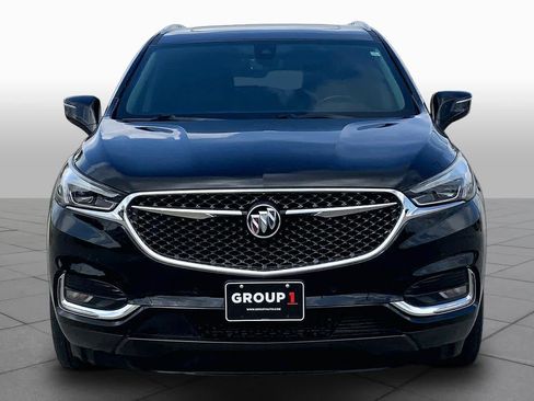 Used 2018 Buick Enclave Avenir w/ Avenir Technology Package FWD image 4
