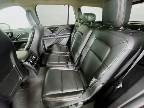 Used 2022 Lincoln Aviator 2WD image 25