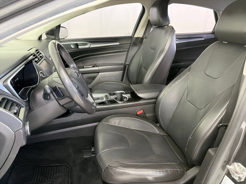 Used 2015 Ford Fusion Titanium AWD/4WD image 11