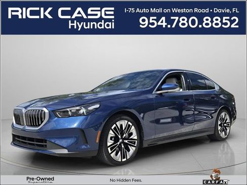 Used 2024 BMW 530i w/ Convenience Package RWD image 1