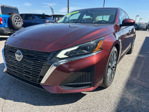 Used 2023 Nissan Altima 2.5 SV image 28