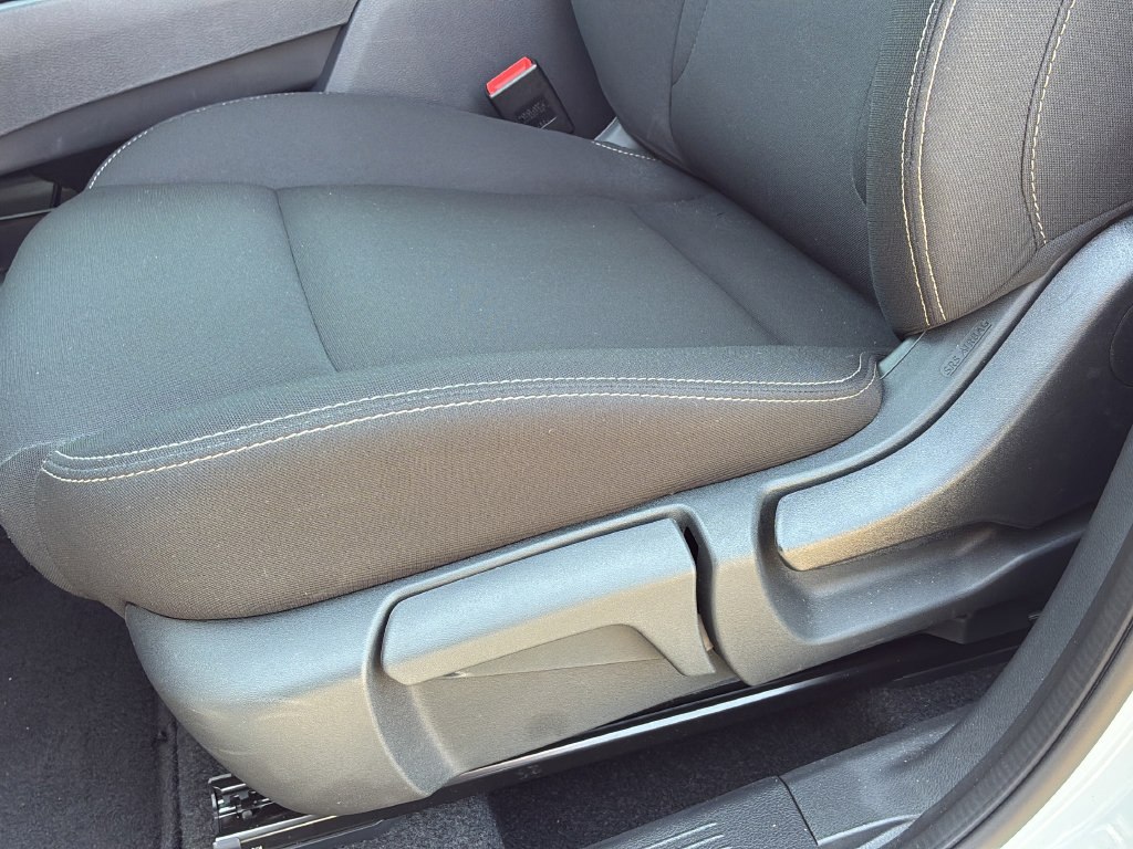 Used 2025 Nissan Rogue S FWD image 23