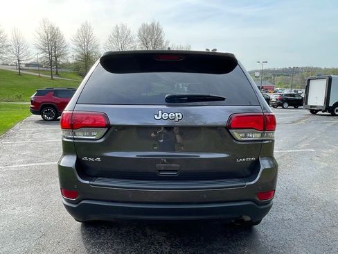 Used 2021 Jeep Grand Cherokee Laredo X image 4